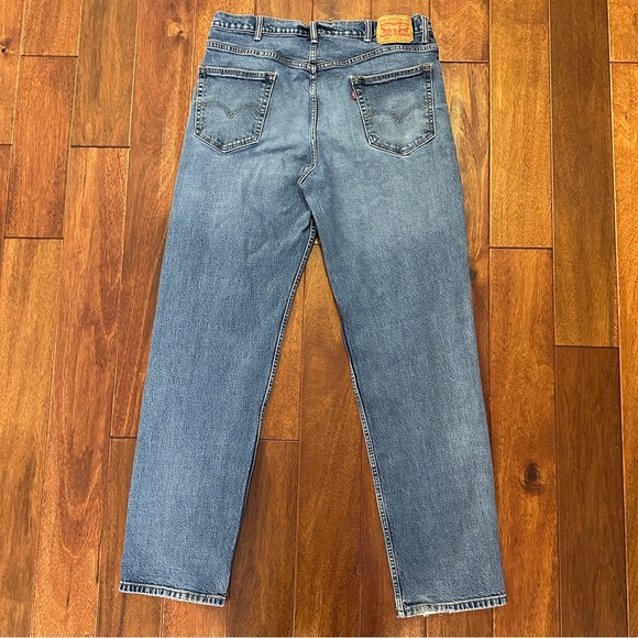 Levi’s 550 Men’s Relaxed Fit Jeans. Size 40x36 - Picture 2 of 13
